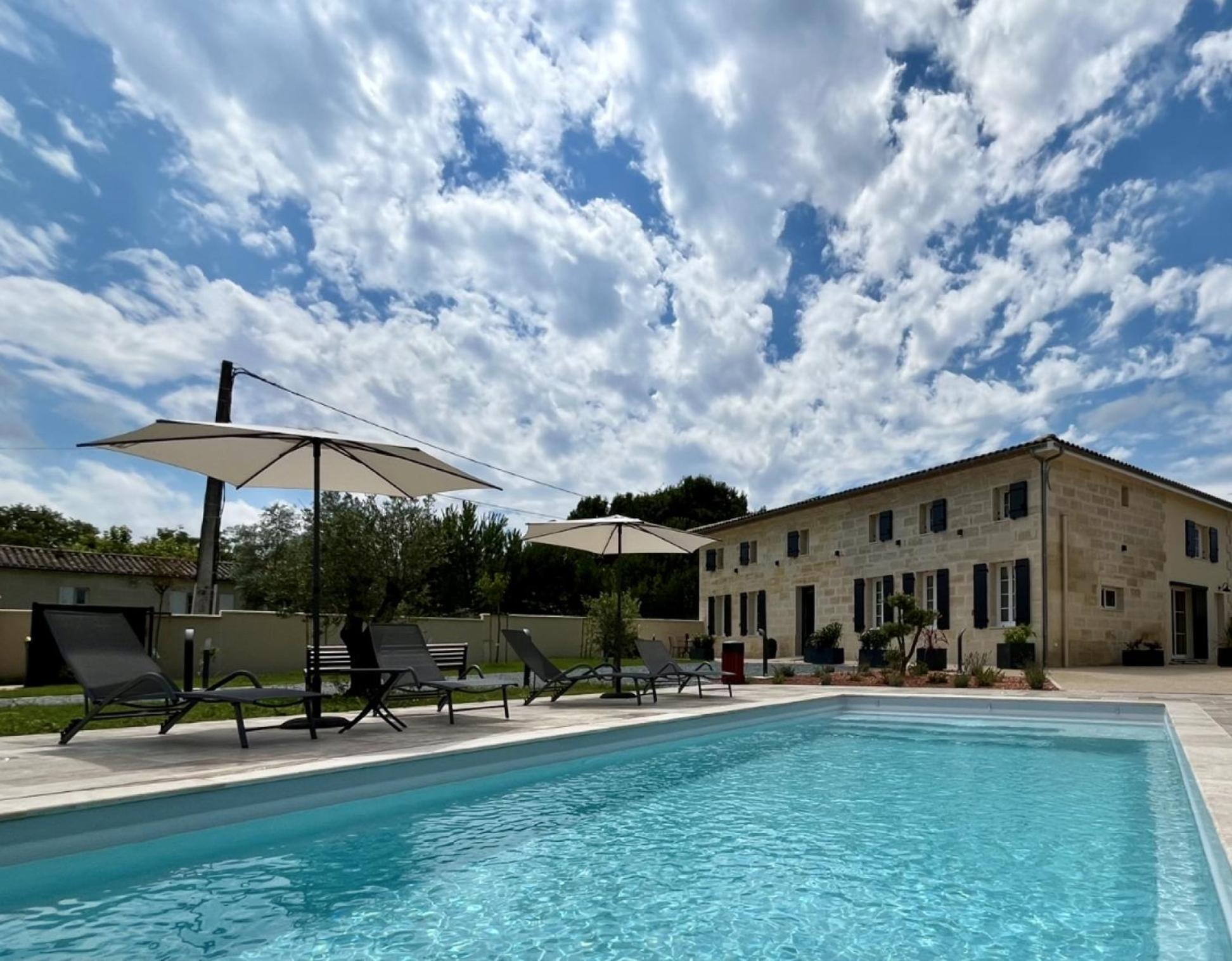 Repaire - Le Repaire De Maltus "Gites & Spa" Lussac (Gironde) Exterior foto